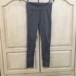 ZYIA Women’s Active Gray Seamless Ribbed Leggings Size M EUC